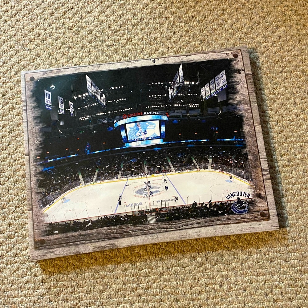 Canucks Canvas Photo